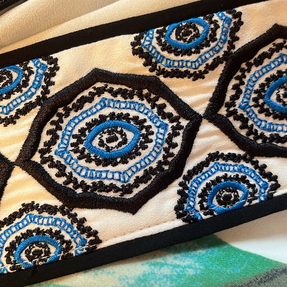 Dress - Picture 11 of 12